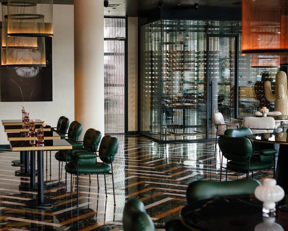 هتل آمباسادوری تفلیس